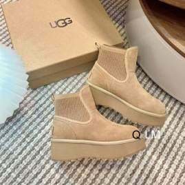 Picture of UGG Shoes _SKUUGGsz35-40ML101319773